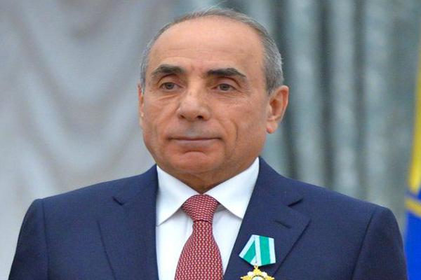 Həm pensiya, həm də maaş alan nazirlər və icra başçıları - SİYAHI