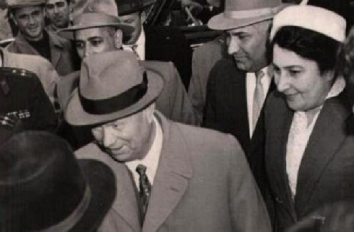 "Deyəsən, heyvanlarınız çox savadlıdır..." - Xruşov Bakı səfərində nəyə təəccüblənmişdi?