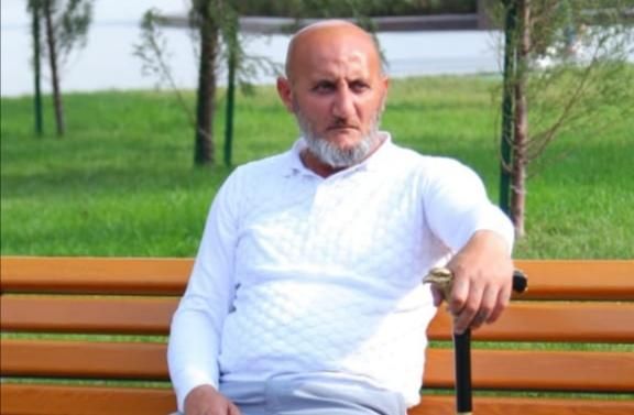 Bakıda kriminal aləm üzvü həyətində qətlə yetirildi - FOTO