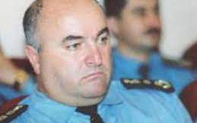 Əlif Hacıyevin polis rəisi olmuş qardaşı həbs edildi - Şərikinin maşınını atəşə tutub