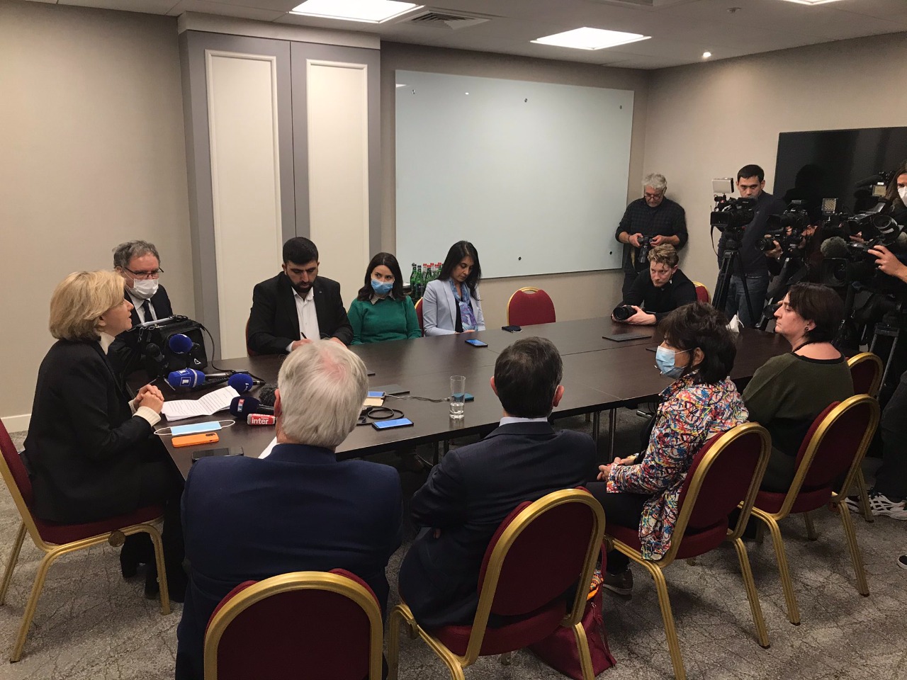 Fransa prezidentliyinə namizəd gizlicə Qarabağa gəldi
