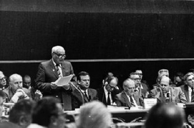 Stalinin “güllələnəcəksən”, Beriyanın “türmədə öldürəcəm” dediyi bakılı necə sağ qaldı? – Baybakovun həyat hekayəsi