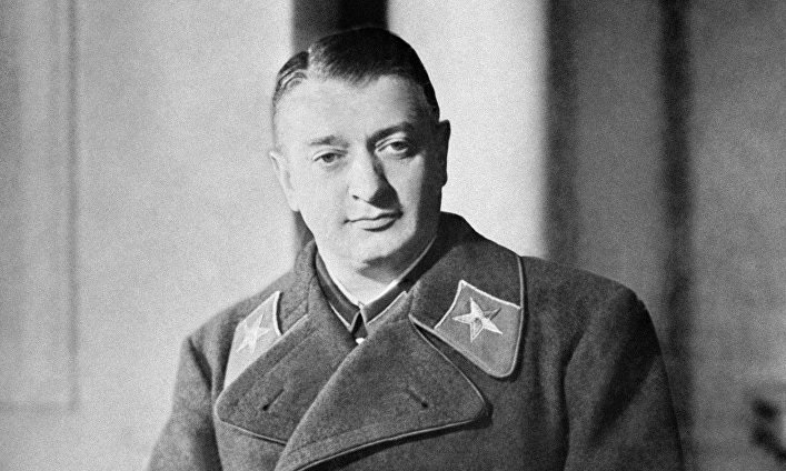 “Sifarişi kimdən almısan?" – Kremlin həyətində Stalinə atəş açan leytenant kimin qisasını almaq istəyib...