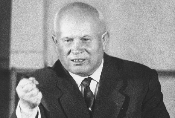 Oğluna görə Stalinin qarşısında diz çökən Xruşovun qisas əməliyyatı – Nə baş vermişdi?