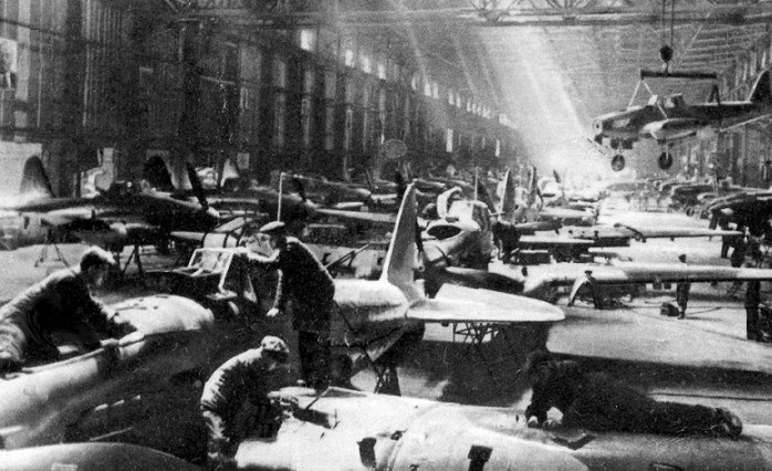 “Əsl peşəkar olsan da, əclafsan...” – Stalin general Jiqaryovu niyə vurmaq istəyib?