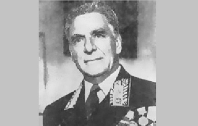 Stalinin qəbuluna sərxoş gəlib, qorxudan dizləri titrəyib və... – “Həyat yoldaşınızı təbrik edərsiniz...”