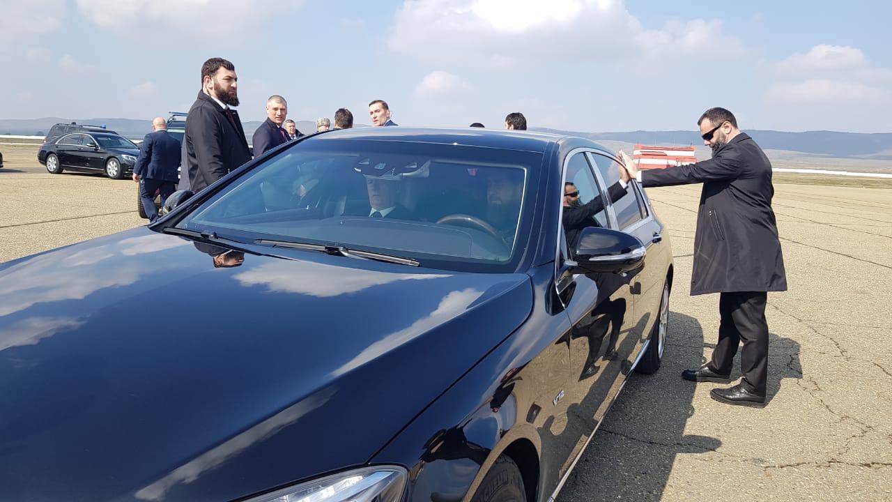 Kadırov bu hərəkəti ilə yenidən gündəm oldu - FOTOLAR