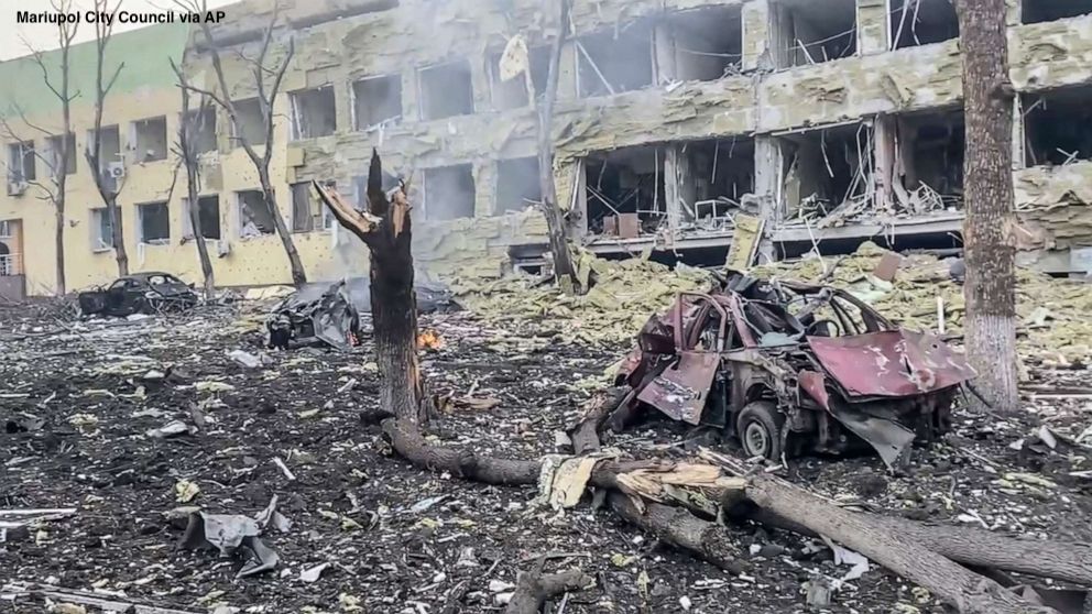 İki həftədir mühasirədə qalan şəhər.. - Niyə Mariupol?