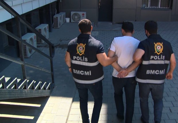 İranlı “Fərrux”un çantası: O, Bakıya narkotik daşıyırdı...