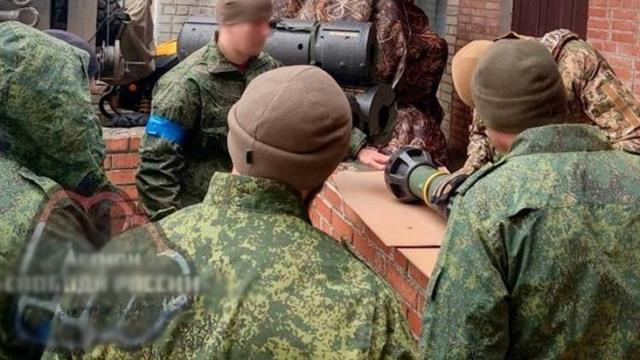 Əsir düşən rus əsgərləri Ukraynanın tərəfinə keçdi – FOTO
