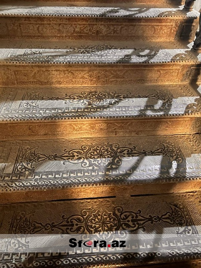Bakının mərkəzindəki bu heykəlcik niyə ikicinsiyyətlidir? - Milyonçuların mülklərindən FOTOREPORTAJ