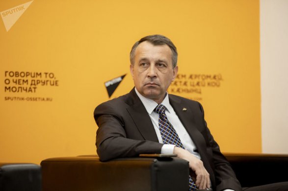 Eynulla Fətullayev Əli Həsənovun agentura şəbəkəsini ifşa etdi - FOTOLAR