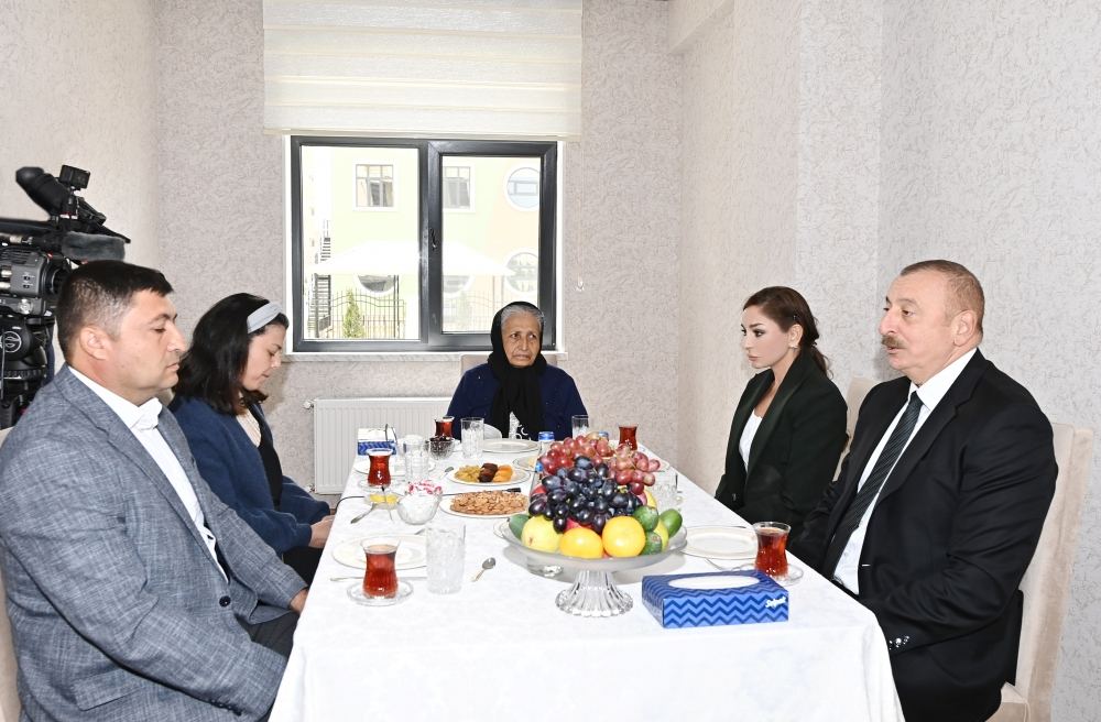 Mehriban Əliyevanın şəhid anası ilə dialoqu - FOTO