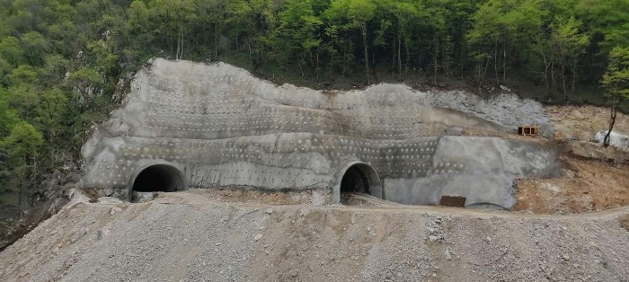 Şuşa yolundakı tunellərin tikintisindən FOTOLAR