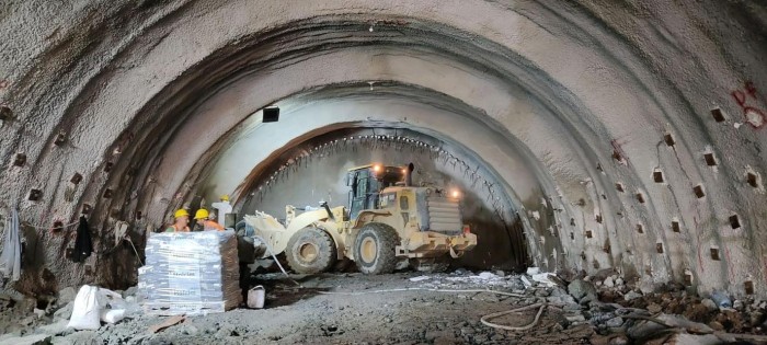 Şuşa yolundakı tunellərin tikintisindən FOTOLAR