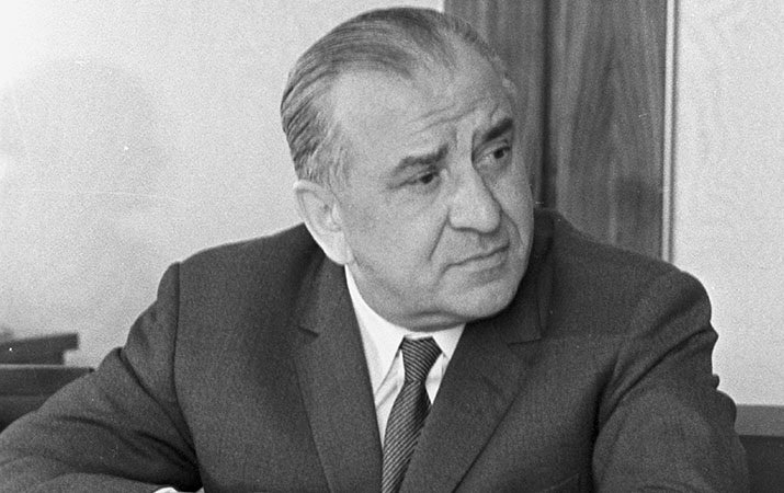 Qrişinlə Qorbaçov arasındakı xiyar qalmaqalı – Andropovla "Moskvanın sahibi”nin intriqası
