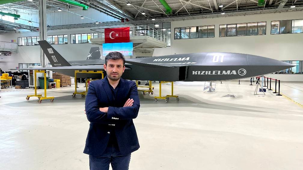 Selçuk Bayraktar “Bayraktar Kızılelma”nın yeni görüntüsünü paylaşdı - FOTOLAR