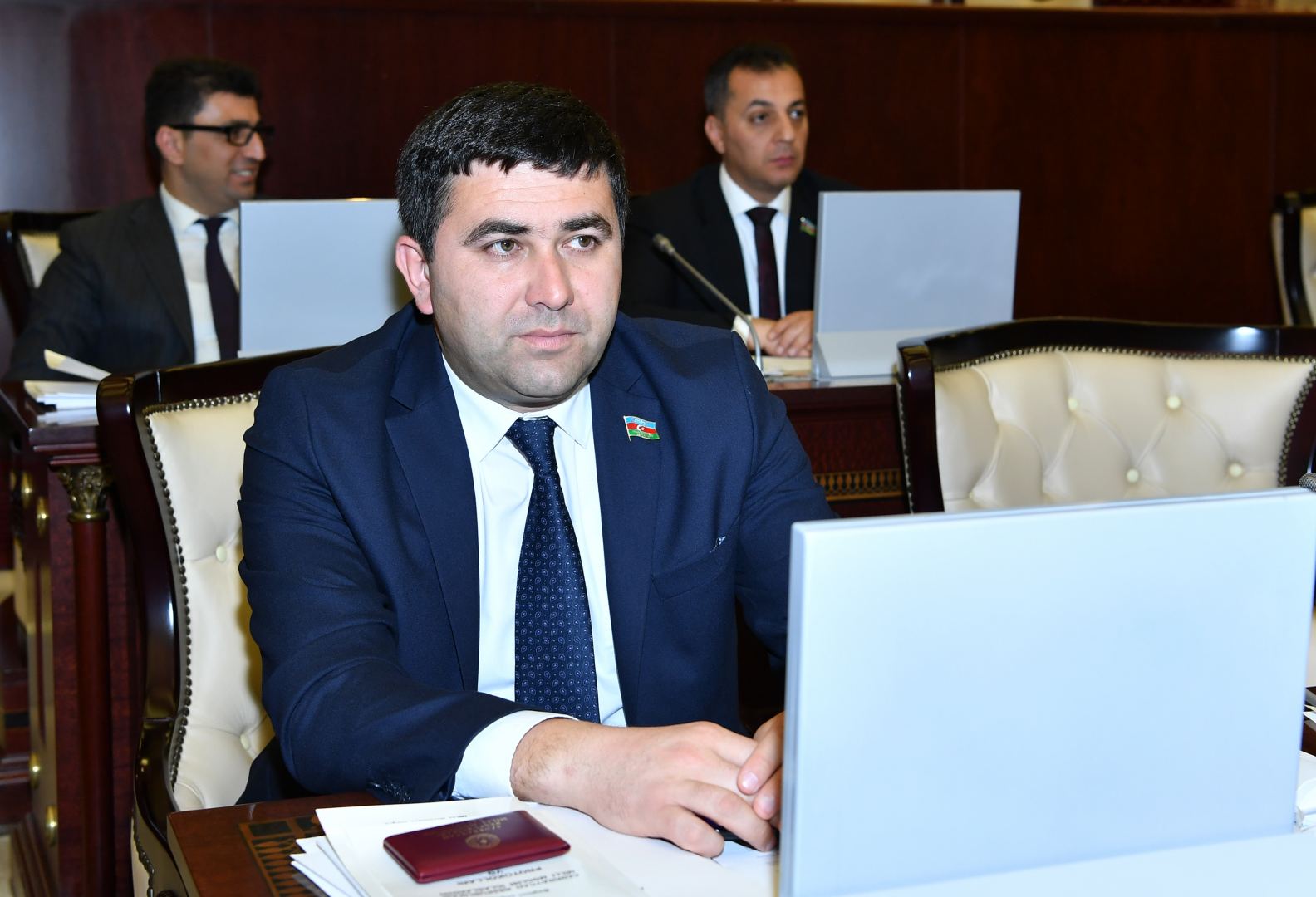 Qazilər niyə intihar edir? – Deputatlar danışdı