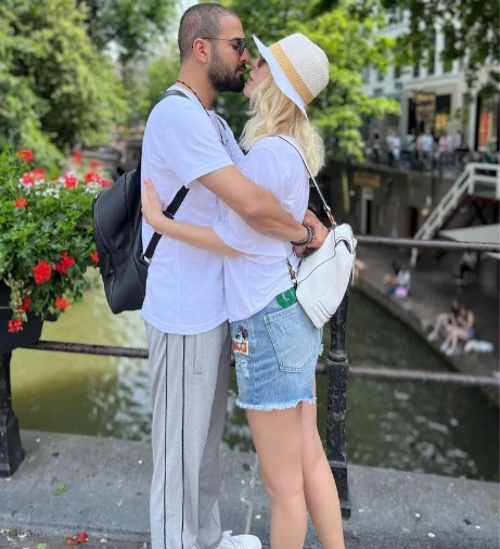 Seda Sayan həyat yoldaşı ilə şəklini paylaşdı, LAĞ ETDİLƏR: "Burnunuz hanı?" - FOTO