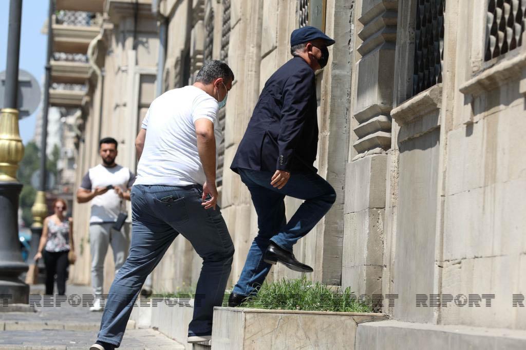 Səlim Müslümov məhkəməyə belə gəldi - FOTO