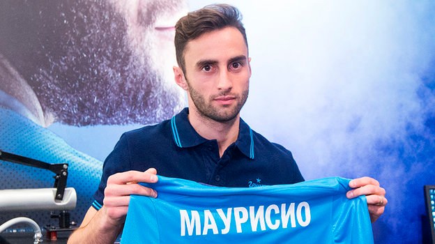 Futbolçu: "Kadırovun verdiyi hədiyyəni görəndə şok oldum" - FOTO