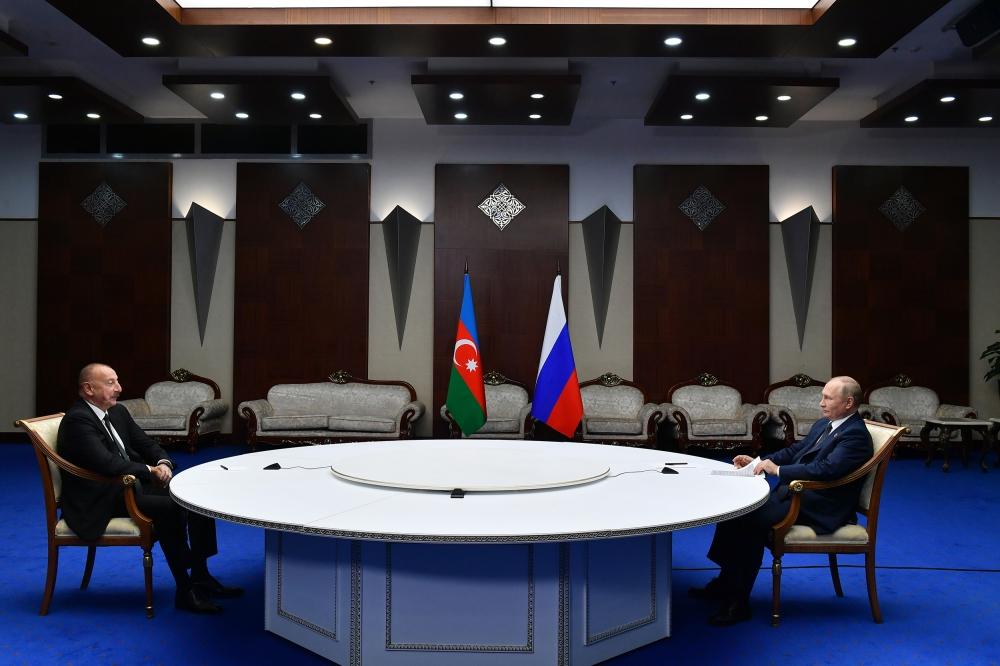 Astanada İlham Əliyevlə Vladimir Putin arasında görüş oldu - YENİLƏNİB