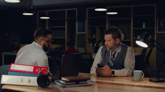 Əlavə heç bir şey. Galaxy Z Fold4 həyatımızı necə asanlaşdırır (və rəngarəng edir)?
