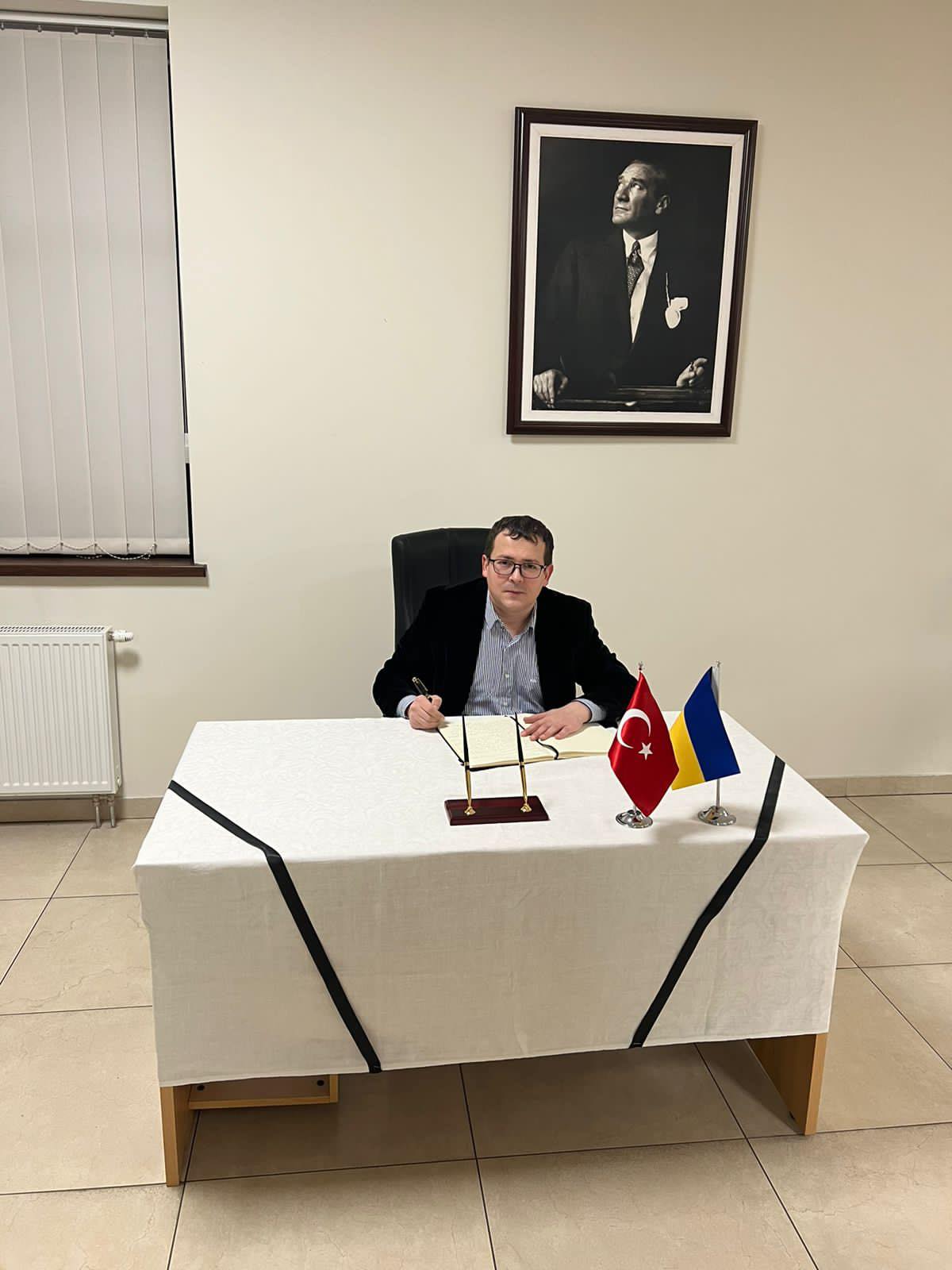 Türkiyəyə generatorlar göndərildi - FOTOLAR