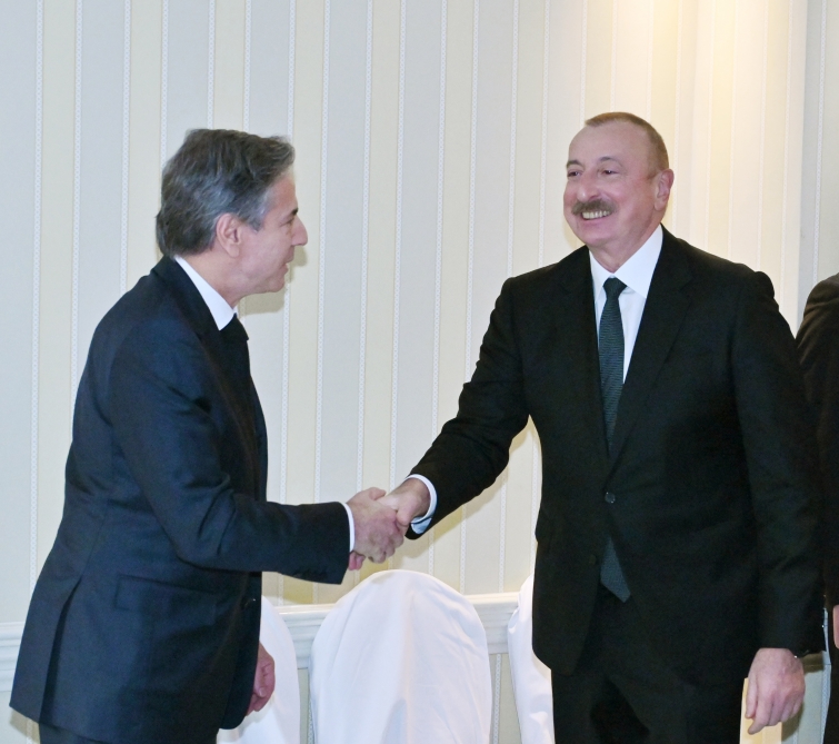 İlham Əliyevin Paşinyan və Blinkenlə görüşü başladı - FOTO