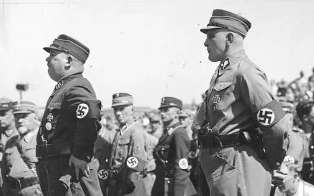 Hitlerin ən yaxın gey dostu - Nasist zabiti Ernst Röhmün maraqlı hekayəsi
