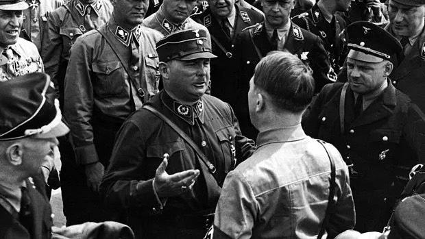 Hitlerin ən yaxın gey dostu - Nasist zabiti Ernst Röhmün maraqlı hekayəsi