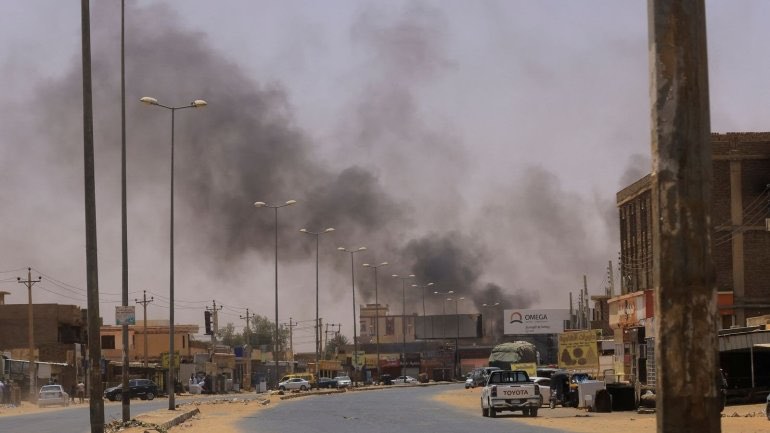 Sudan ordusu və üsyançılar yeni atəşkəs imzalayıblar - Paytaxtda artilleriya döyüşləri gedir