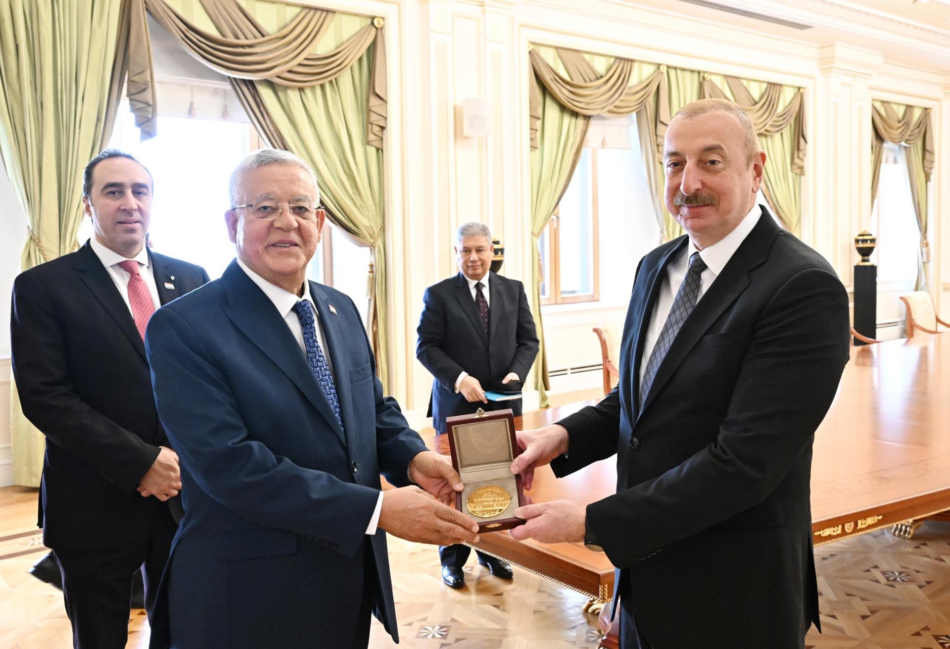 Prezident Misir Nümayəndələr Palatasının sədrini qəbul etdi - FOTO