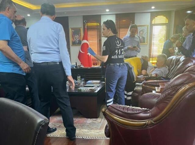 Bələdiyyə başçısını iş otağında GÜLLƏLƏDİLƏR - FOTOLAR