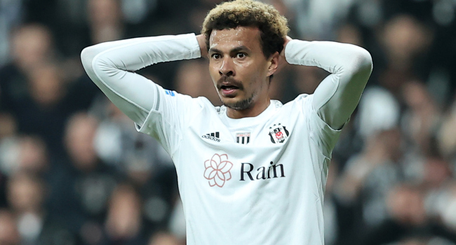 Məşhur futbolçuya TƏCAVÜZ EDİLDİ - Ağlayaraq ETİRAF ETDİ + FOTO