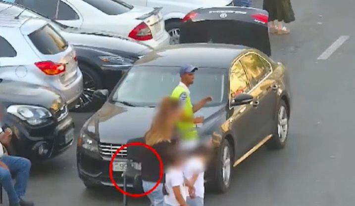 "Nömrənin üzərinə corab asırlar, "kapot"u qaldırırlar..." - Parkinqə 1 manat ödəmək yaxşıdır, yoxsa 700 manatlıq cərimə?