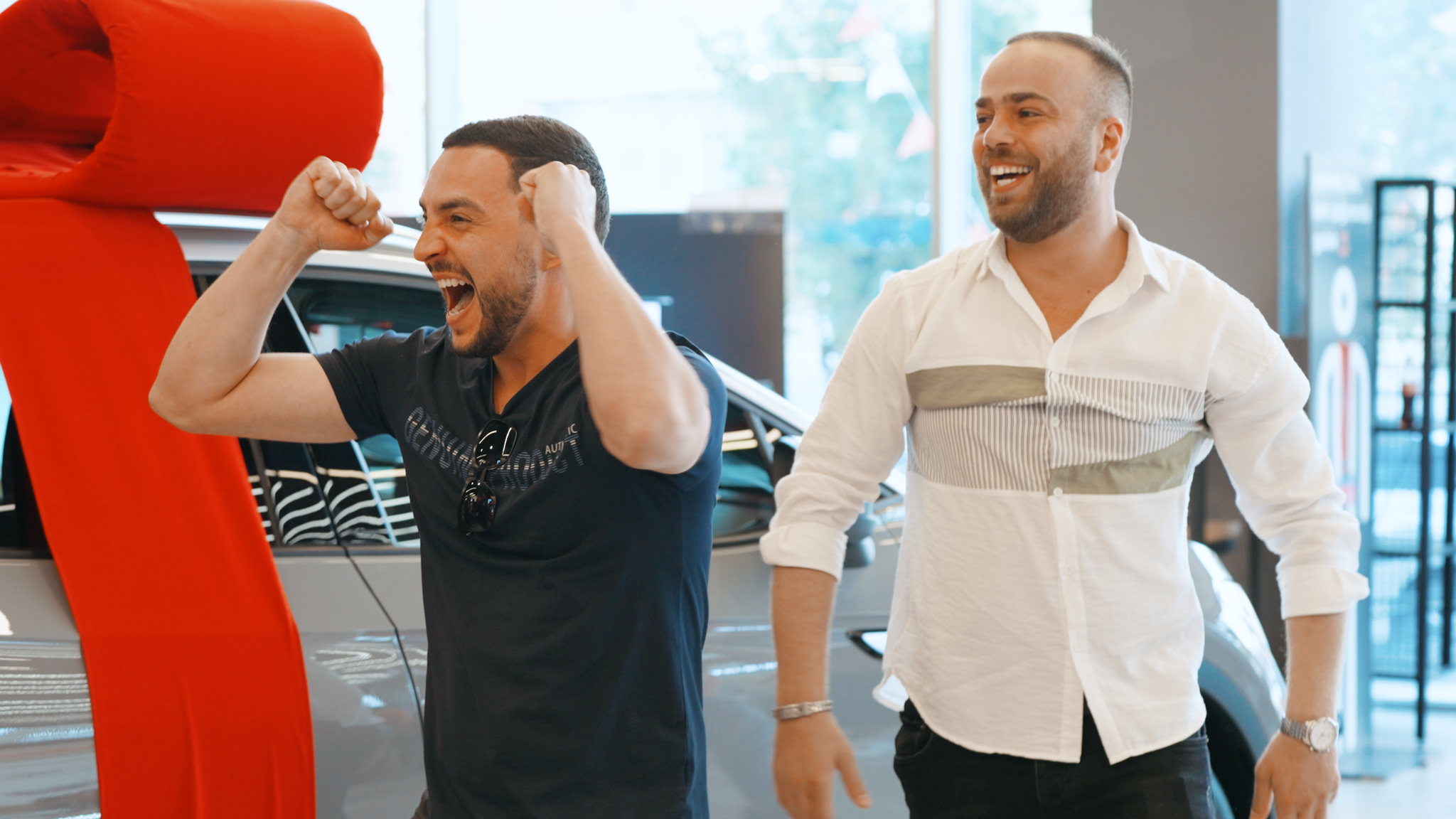 “Kontakt”ın “Şeş-qoşa” kampaniyasında NÖVBƏTİ ELEKTROMOBİL UDULDU - FOTO