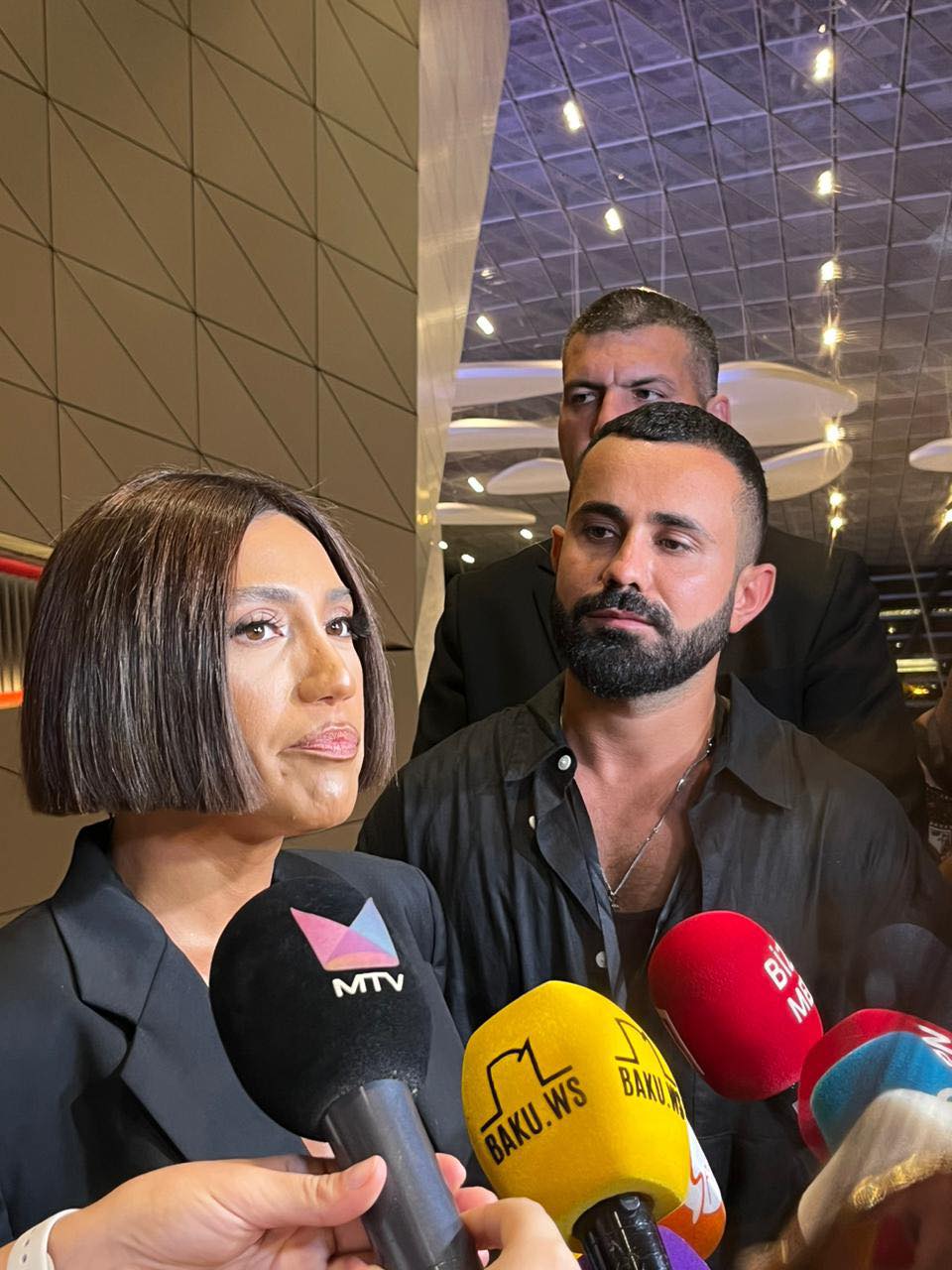 Röya iki il konsert verməyəcək - FOTO