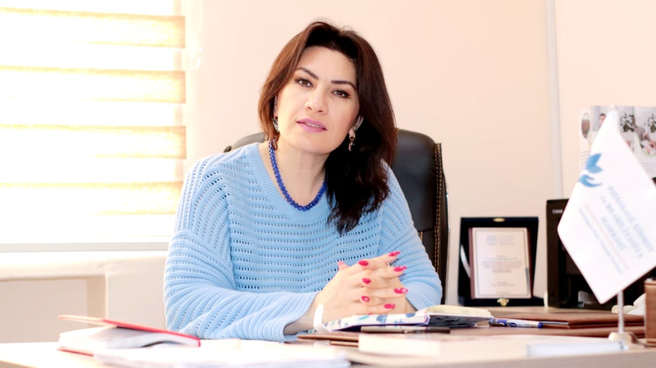 Kişilərin "qadınlaşması" hormonal defektdir, yoxsa şəxsi seçim? - AÇIQLAMA