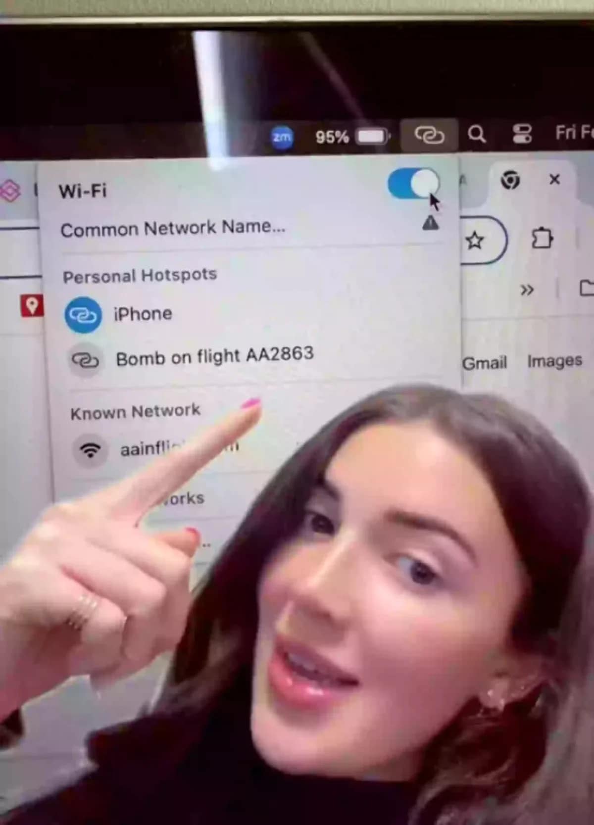 Təyyarə evakuasiya edildi: Sərnişin Wi-Fi adında təhlükə hiss edib