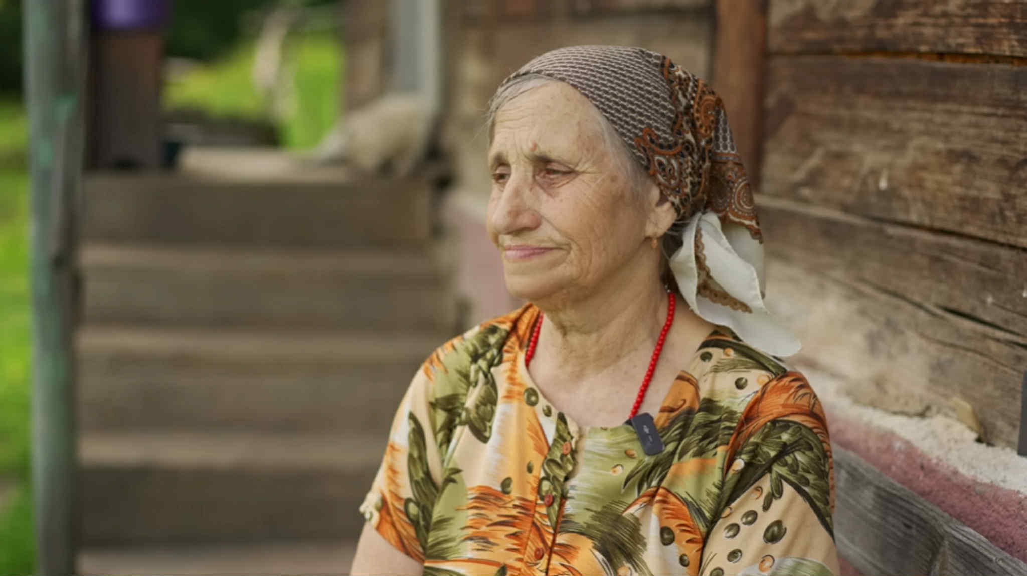 Bu qadın dağda işıqsız, internetsiz yaşayır - FOTOLAR