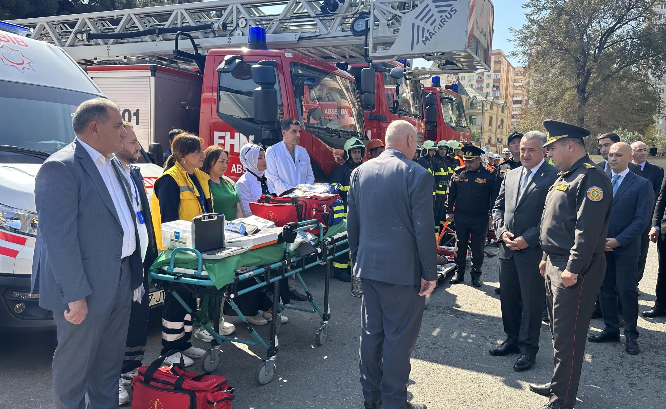 Abşeronda FHN nümunəvi mülki müdafiə məşqi təşkil edib - FOTOLAR
