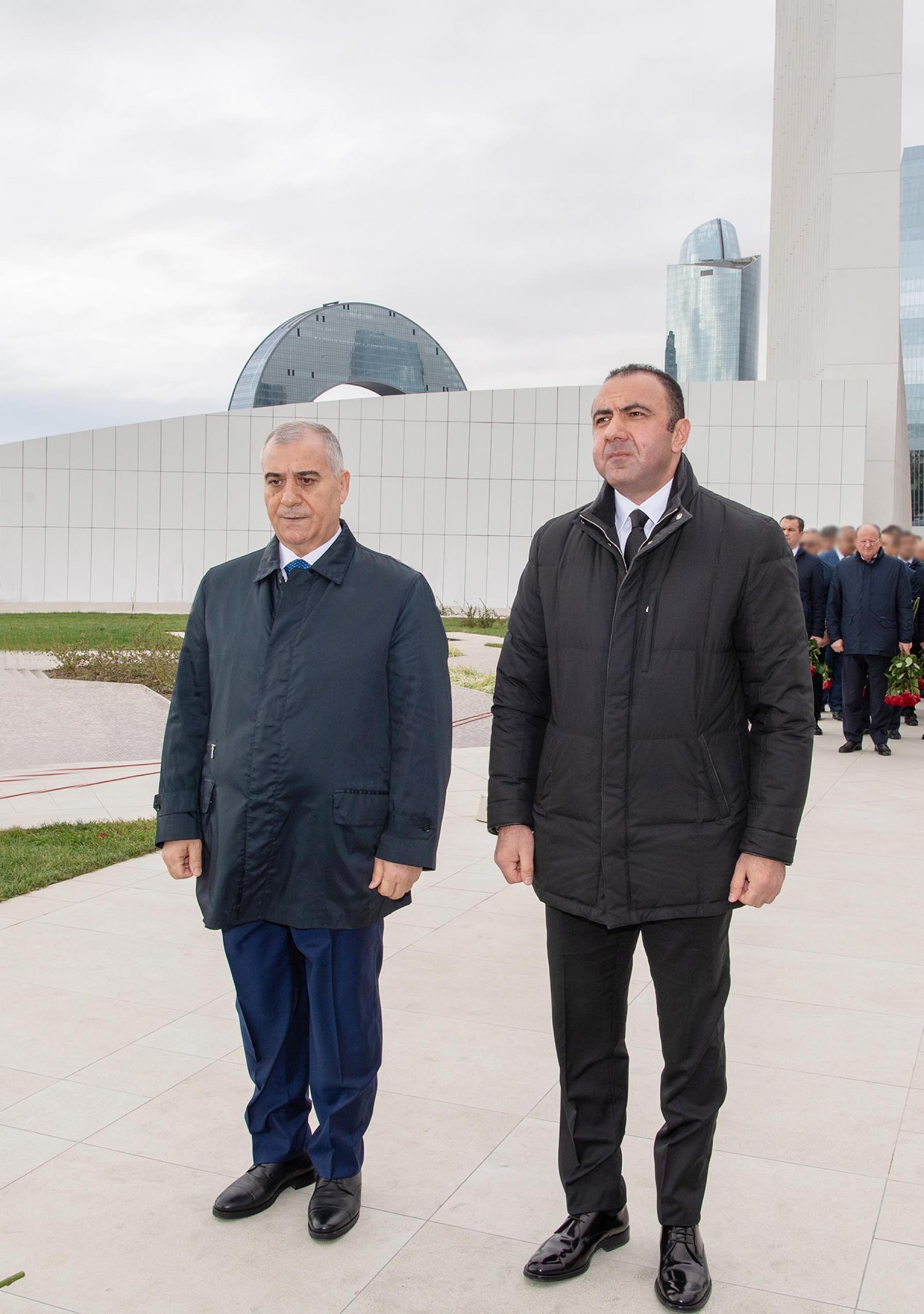 Əli Nağıyev və Orxan Sultanov Zəfər parkını ziyarət etdi - FOTOLAR