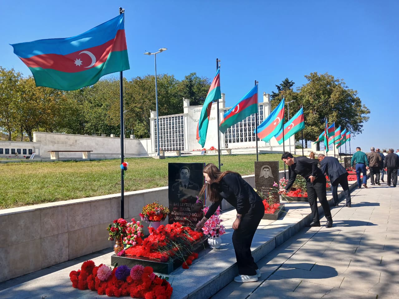 Gənclərin İnkişaf və Karyera Mərkəzi Anım Gününə həsr olunmuş silsilə tədbirlər keçirib - FOTO