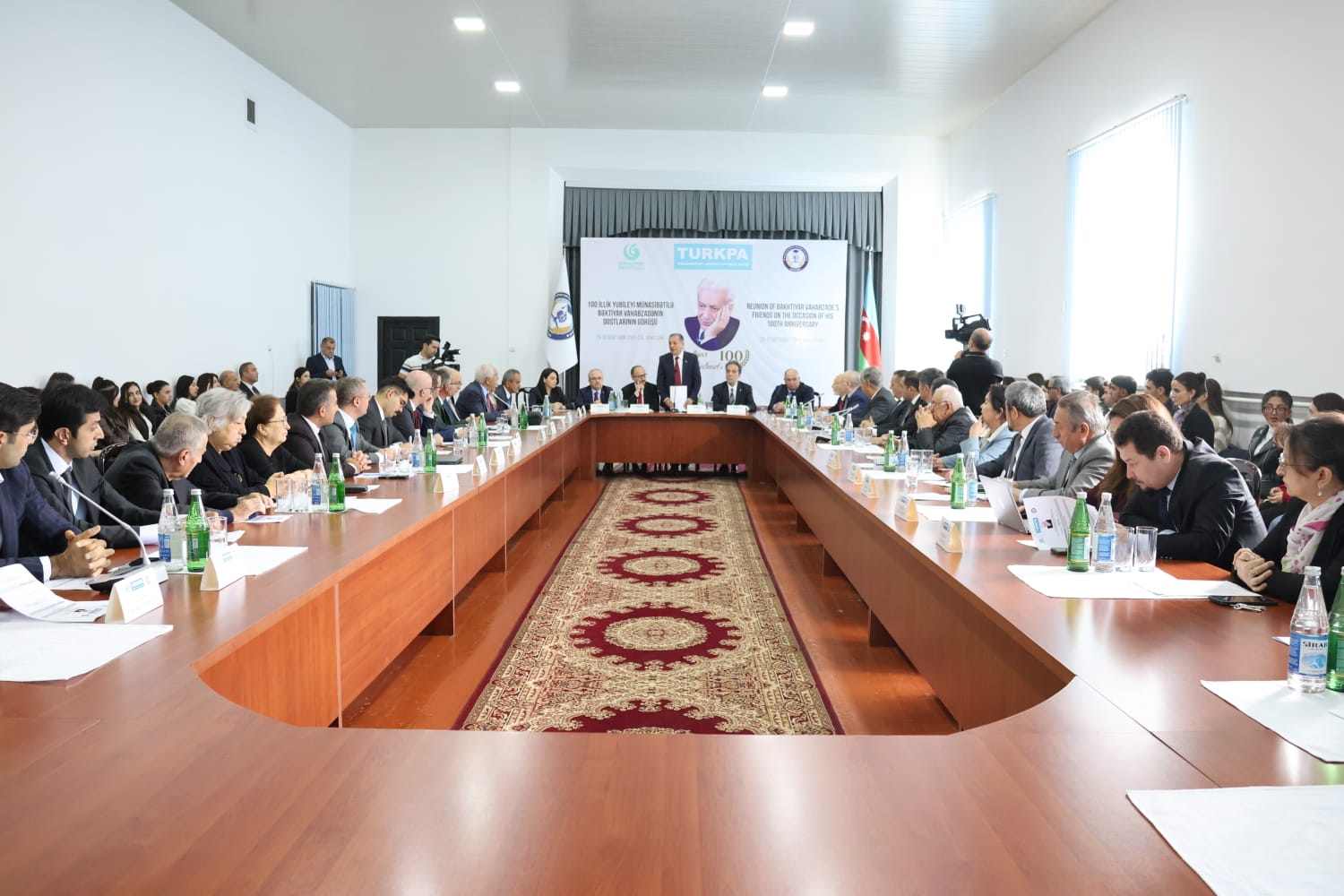 İstiqlal şairi Bəxtiyar Vahabzadənin anadan olmasının 100 illiyi qeyd edilib – FOTOLAR