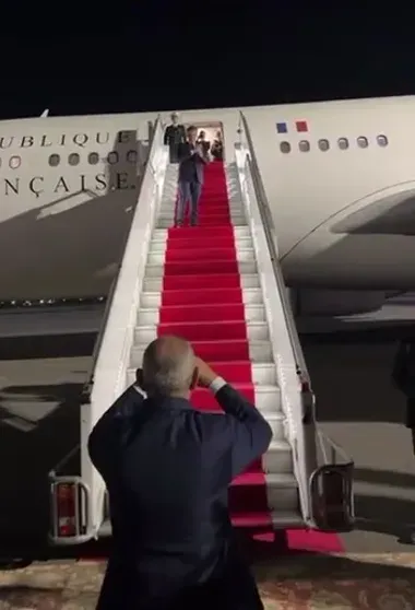 Diplomatiyada "hava öpüşü": Makronla Paşinyan gündəm oldu - VİDEO