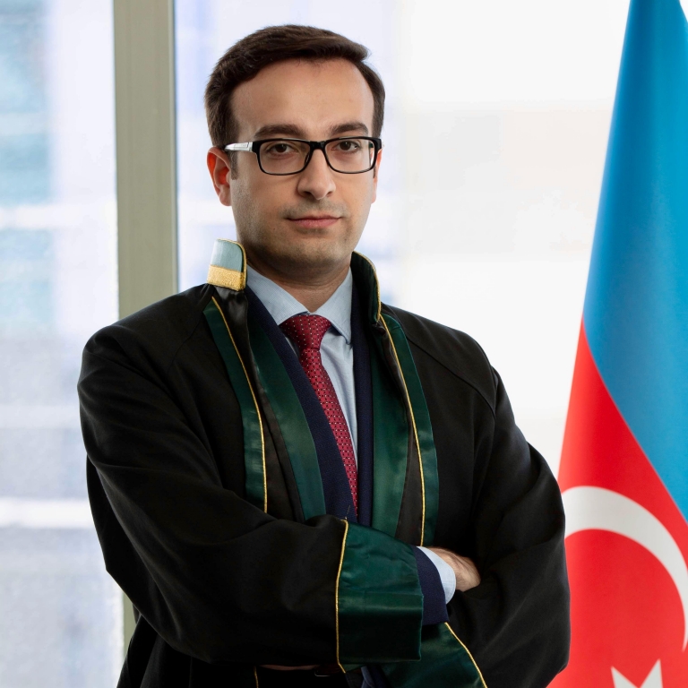 Turistlərə qarşı bu hərəkətləri etsəniz cərimələnəcəksiniz – Vəkildən AÇIQLAMA