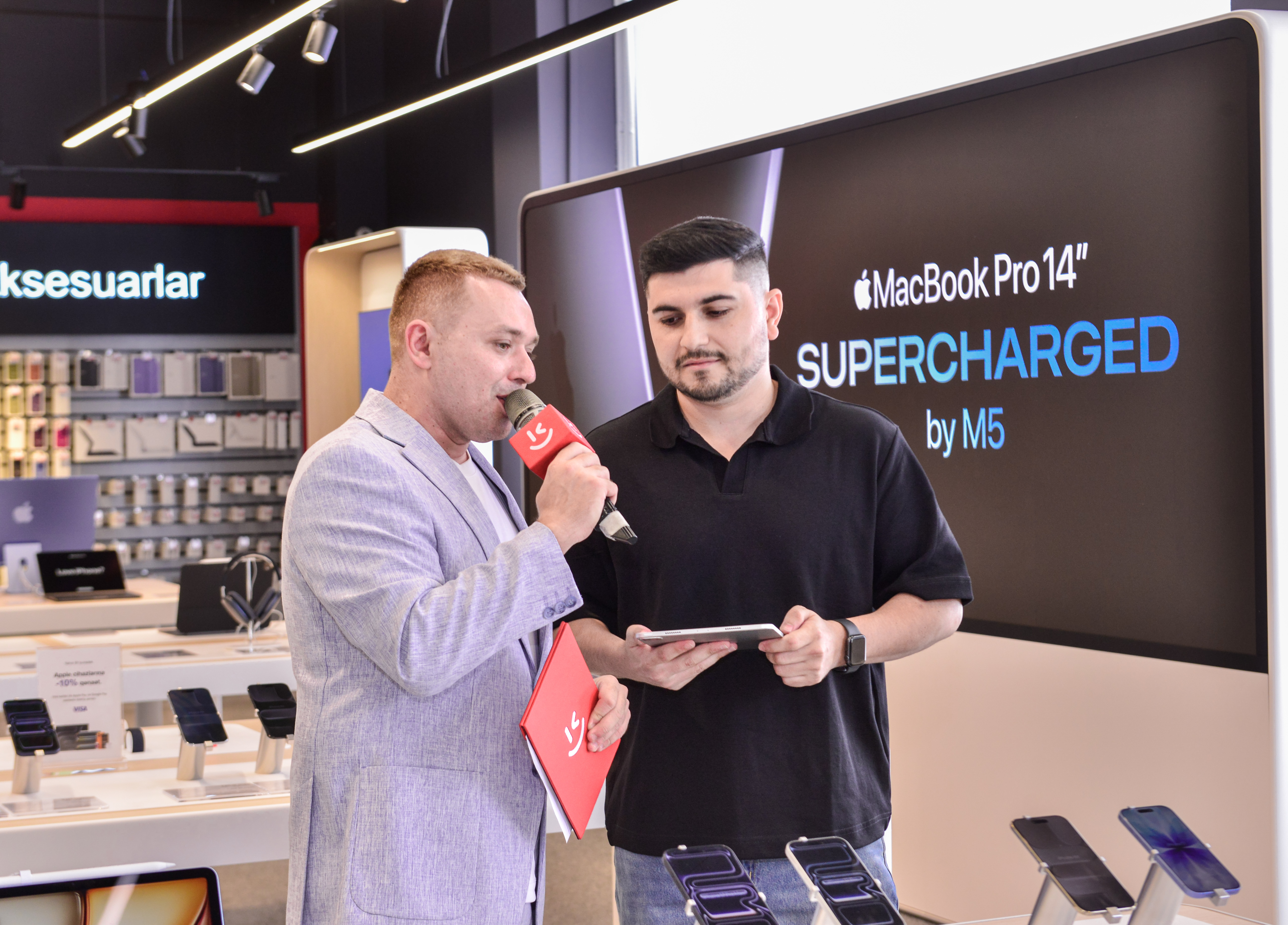 Qafqazın ilk rəsmi “Apple Shop”u “Kontakt”da fəaliyyətə başladı – APPLE EKOSİSTEMİ BİR MƏKANDA — foto 5