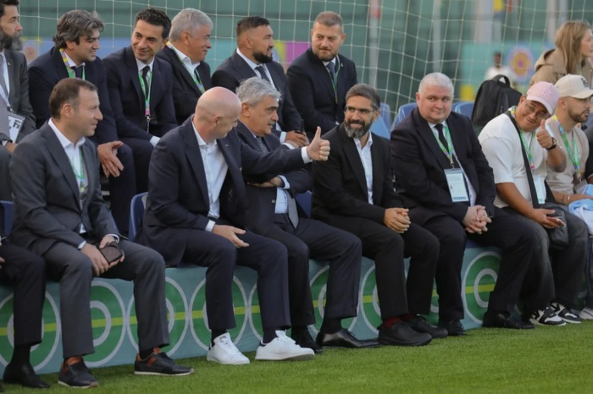 FİFA Prezidenti Hövsan Yarış Kompleksində olub - FOTOLAR — foto 7