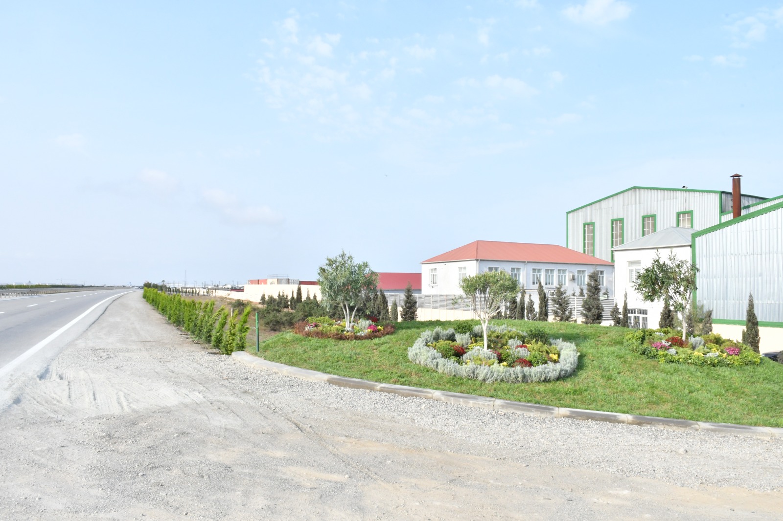 Abşeron rayonunda genişmiqyaslı abadlıq-quruculuq işləri davam etdirilir — foto 19